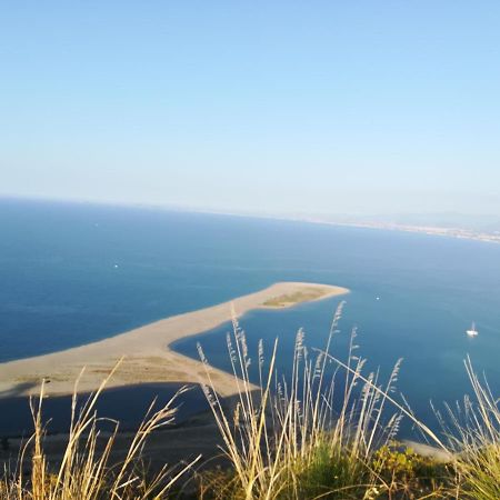 Giardino Sul Mare Bed and Breakfast Patti Εξωτερικό φωτογραφία